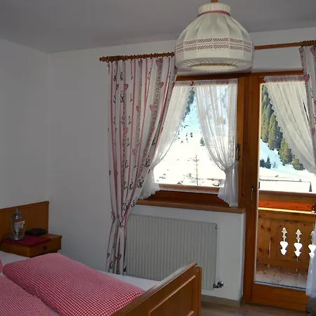 Pensjonat S'waldhaus St. Leonhard im Pitztal