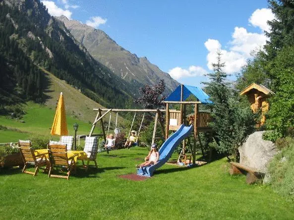 S'waldhaus Penzion Sankt Leonhard im Pitztal