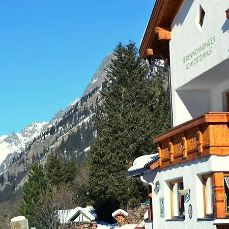 Pensión S'waldhaus Sankt Leonhard im Pitztal
